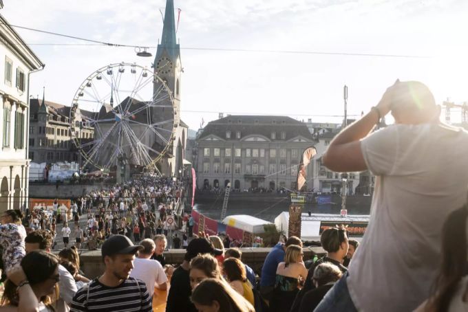 In Zürich herrscht ständiger Betrieb und viele Grossanlässe. Zürich Stadt Betrieb