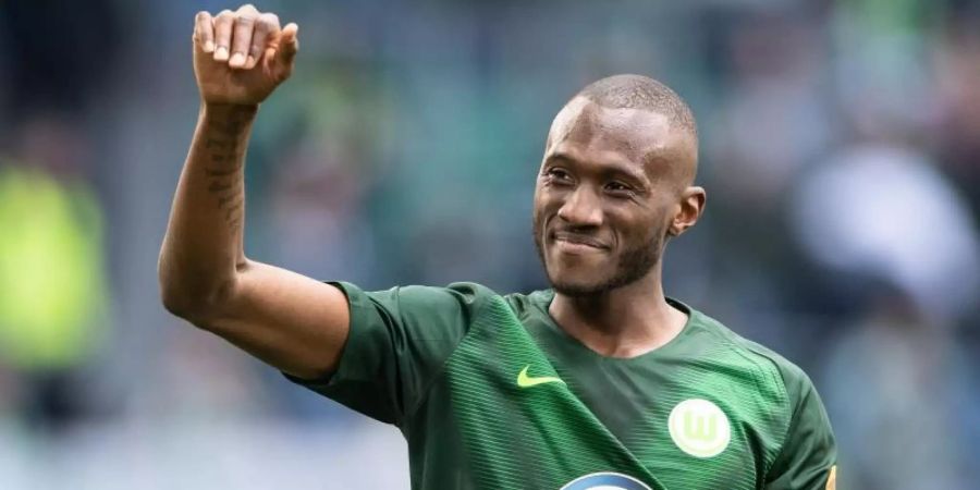 Wolfsburgs Josuha Guilavogui spielte früher bei AS Saint-Etienne. Foto: Swen Pförtner/dpa