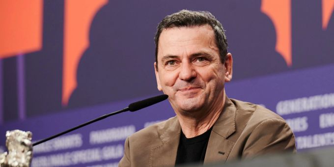 Die Auszeichnungen von Christian Petzold, Regisseur und Drehbuchautor, stehen nach eigenen Worten in seinem Büro. Die Auszeichnungen von Christian Petzold, Regisseur und Drehbuchautor, stehen nach eigenen Worten in seinem Büro.