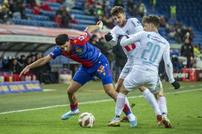 Der FC Basel zieht gegen Luzern den Kürzeren. FC Basel