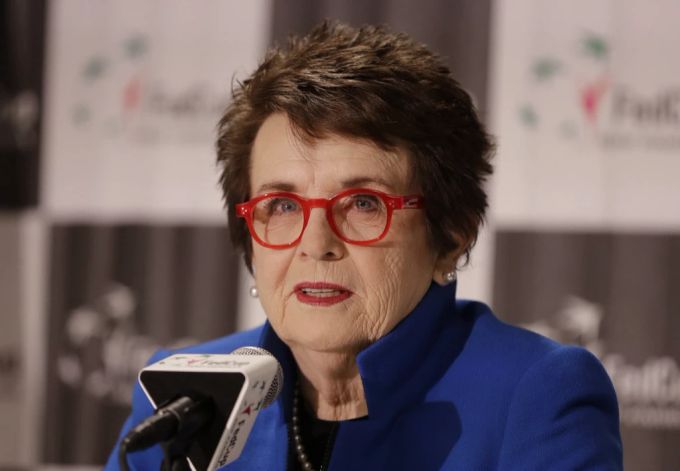 Tennis-Legende Billie Jean King macht darauf aufmerksam, dass Steffi Graf stand jetzt noch mehr Wochen als Weltnummer 1 verbracht hat als Novak Djokovic. Novak Djokovic