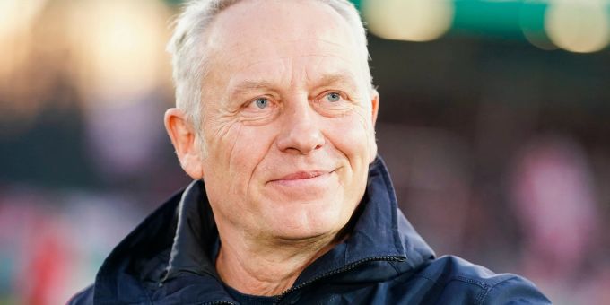 Freut sich auf Juventus Turin: Freiburg-Coach Christian Streich. christian streich sc freiburg
