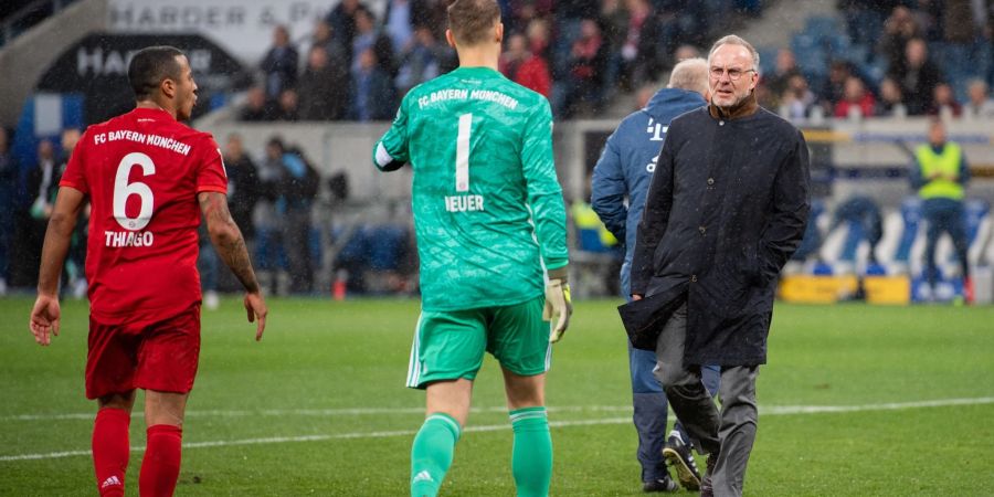 Karl-Heinz Rummenigge geht nicht von einem vorzeitigen Abschied von Manuel Neuer aus München nach dessen Verletzung aus.