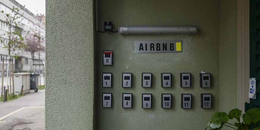 Schlüsselboxen für Airbnb-Kundschaft in einem Mietsgebäude in Zürich. (Archivbild)