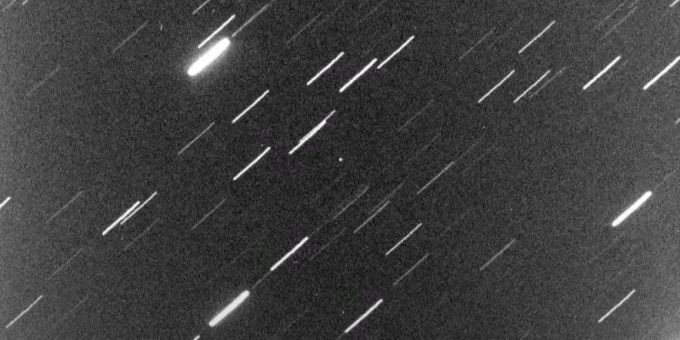 240'000 Kilometer - Asteroid kommt der Erde näher als der Mond