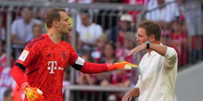 Sollen sich ausgesprochen haben: Torhüter Manuel Neuer und Trainer vom FC Bayern München, Julian Nagelsmann. fc bayern münchen