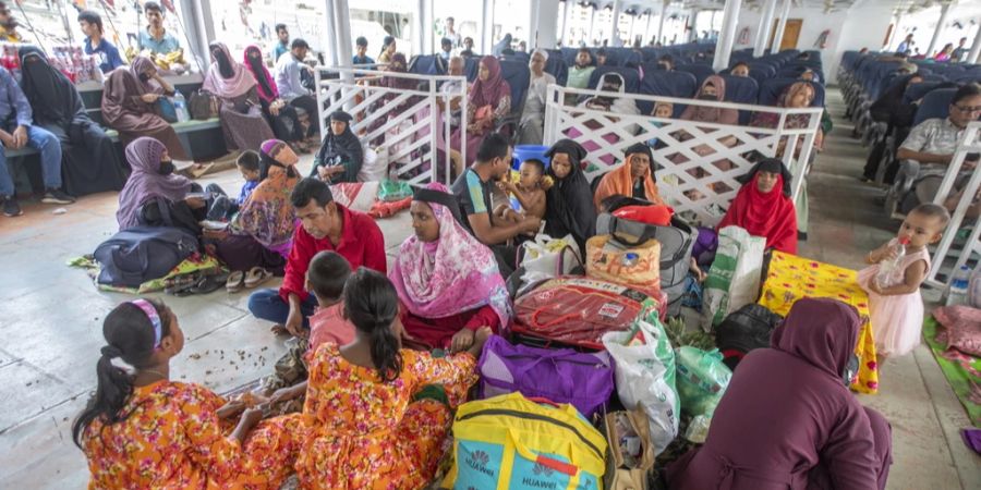 Passagiere in Bangladesch