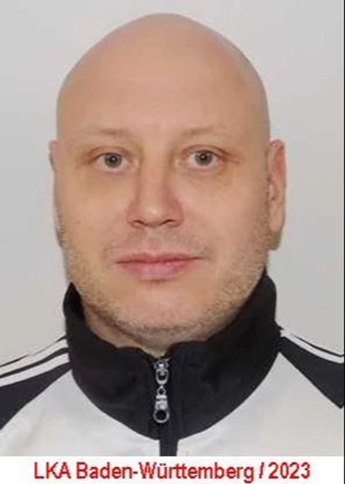 Die Polizei fahndet nach dem verurteilten Mörder Aleksandr Perepelenko. Aleksandr Perepelenko