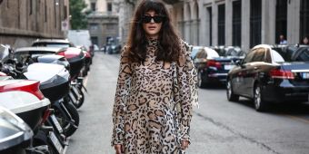 Frau Streetstyle Leoparden Druck Kleid.