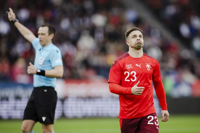 Xherdan Shaqiri im Einsatz für die Schweizer Nati gegen den Kosovo. Xherdan Shaqiri Schweizer Nati