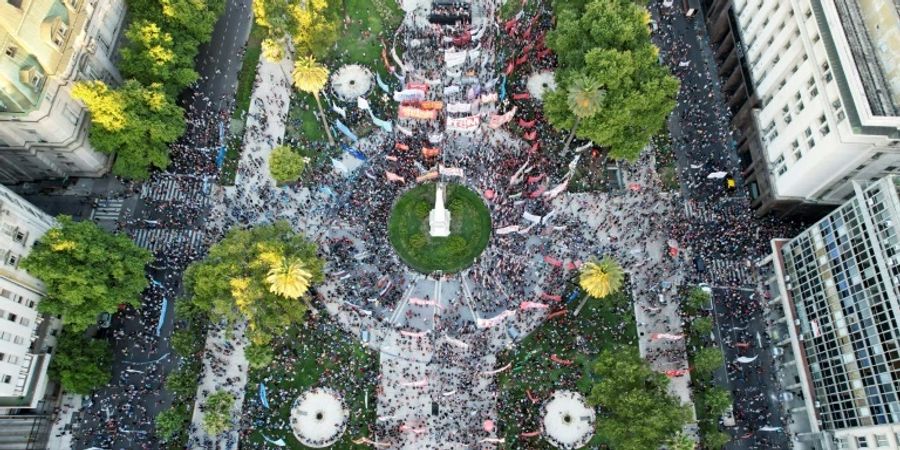 Protestmärsche in Buenos Aires
