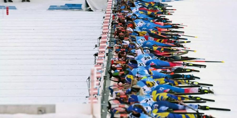 Der Biathlon-Weltverband hat die nationalen Verbände von Moldawien und Litauen zu einer Geldstrafe verurteilt. Foto: Olivier Chassignole/AFP/dpa