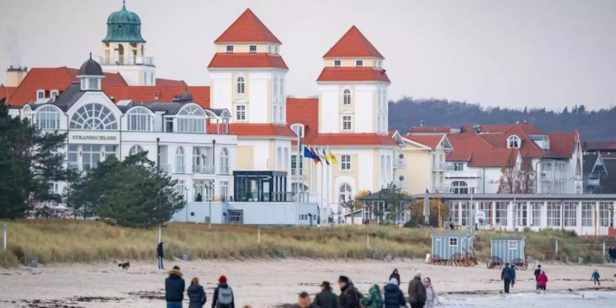 Das Statistische Bundesamt hat die Zahlen zum Inlandstourismus im November 2021 veröffentlicht: Demnach gingen die Übernachtungen im Vergleich zum Vorjahreszeitraum um 0,9 Prozent zurück. Foto: Stefan Sauer/dpa/Archiv