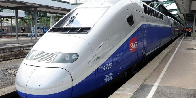 Ein Schnellzug der französischen Bahn. Ein Schnellzug der französischen Bahn.