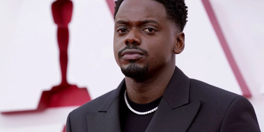 Schauspieler Daniel Kaluuya auf dem roten Teppich der 93. Academy Awards in Los Angeles.