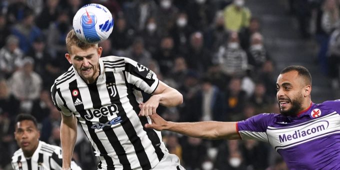 Matthijs de Ligt soll vor einem Wechsel zu Bayern München stehen. Bayern München De Ligt