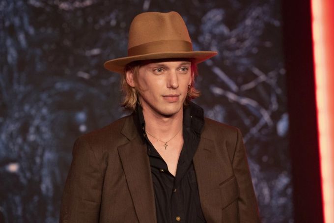Vecna-Darsteller Jamie Campbell Bower. Jamie Campbell Bower