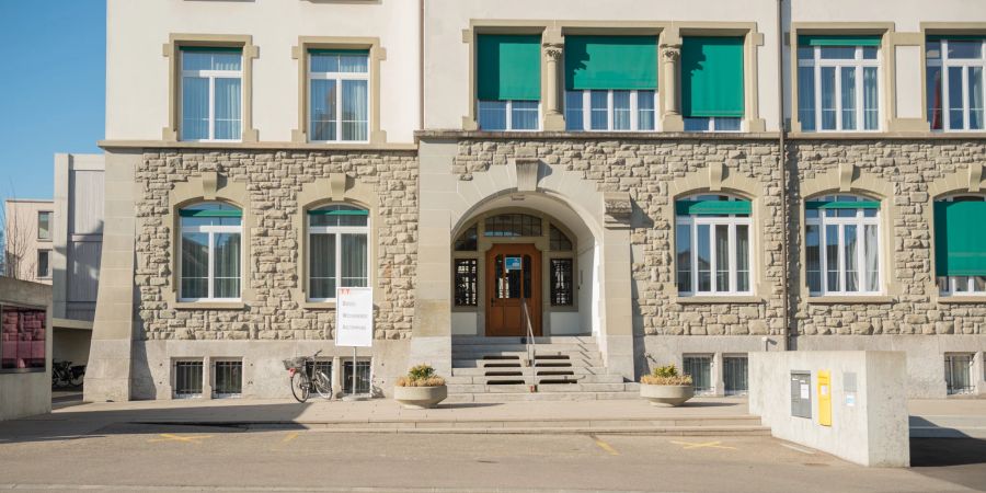 Der Eingangsbereich der Stadtkanzlei Willisau am Zehntenplatz.