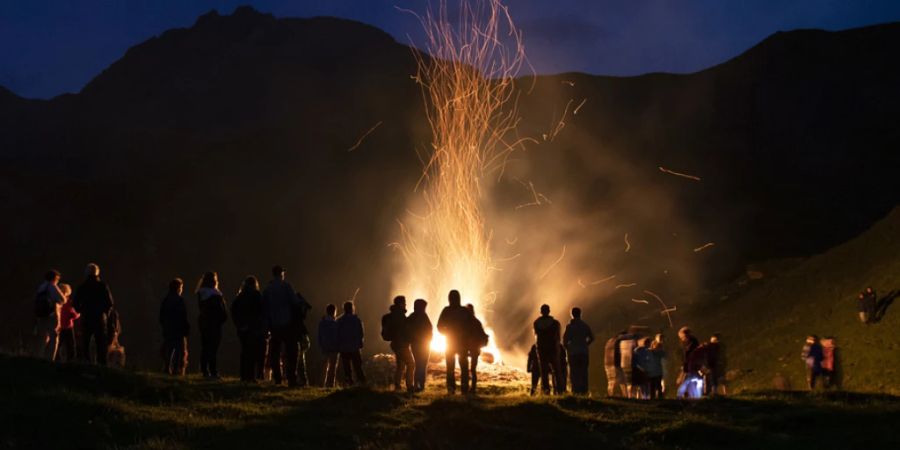 Höhenfeuer am 1. August sind für viele Menschen eine Freude - für Kleintiere können sie aber zur Todesfalle werden.