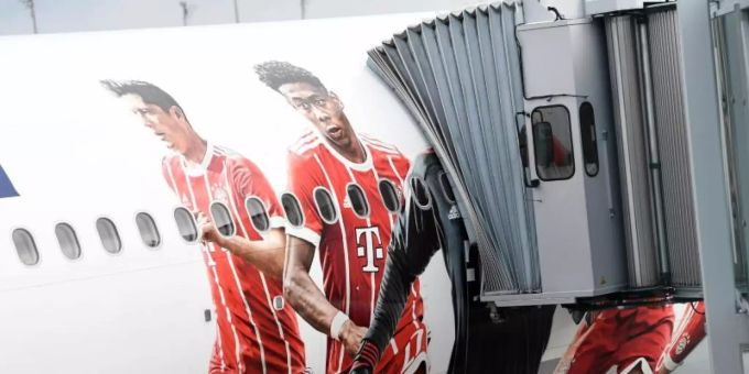 Die Deutsche Flugsicherung hatte dem Flugzeug mit dem FC Bayern an Bord keine Startfreigabe erteilt. Foto: Sven Hoppe/dpa Die Deutsche Flugsicherung hatte dem Flugzeug mit dem FC Bayern an Bord keine Startfreigabe erteilt. Foto: Sven Hoppe/dpa
