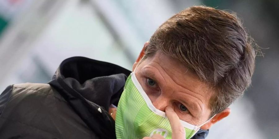 Übte zuletzt Kritik an der Wolfsburger Transferpolitik: VfL-Coach Oliver Glasner. Foto: Swen Pförtner/dpa