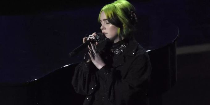 Billie Eilish probiert vieles aus. Foto: Chris Pizzello/Invision/AP/dpa Billie Eilish probiert vieles aus. Foto: Chris Pizzello/Invision/AP/dpa