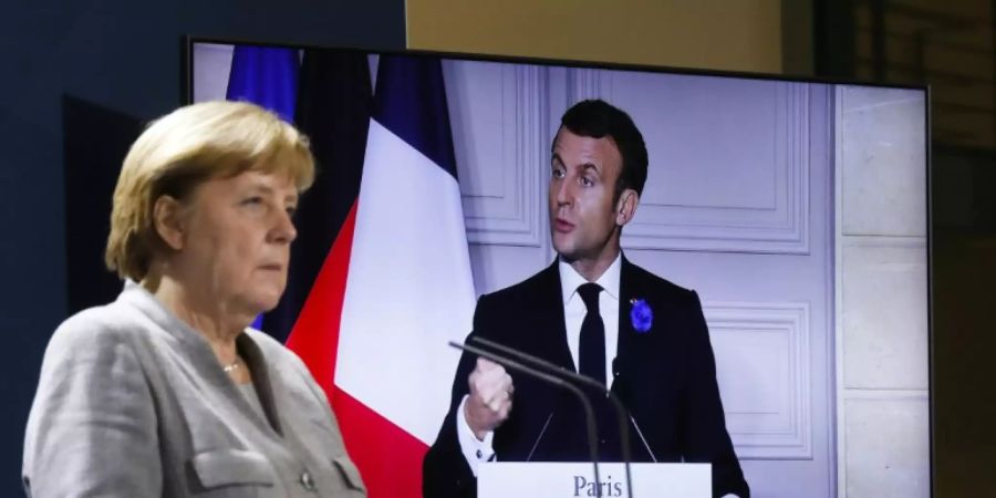 Merkel und Macron bei einer Videokonferenz