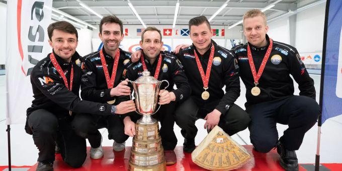 Genf mit Skip Peter De Cruz ist Schweizer Meister. Schweizer Meister Curling