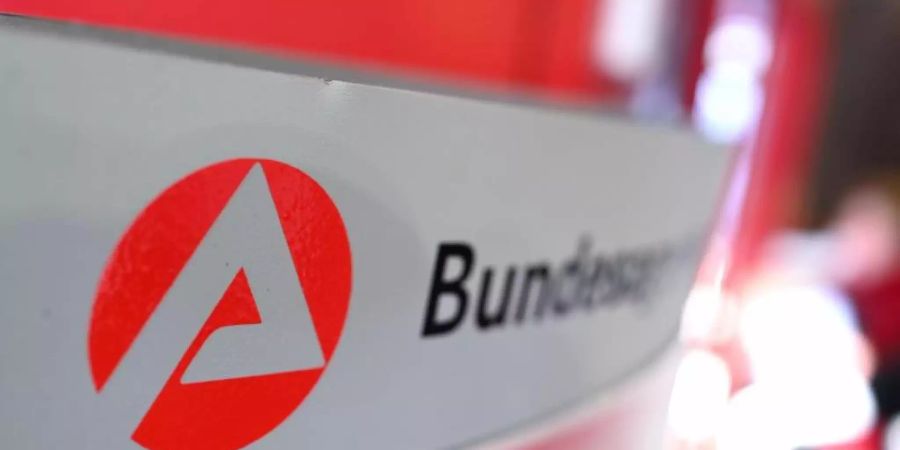 Die Arbeitslosenquote liegt bei 5,6 Prozent. Foto: Felix Kästle/dpa