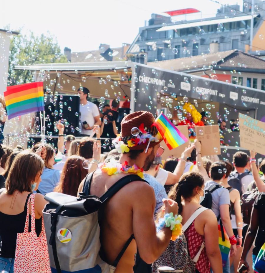 Die Pride in Zürich fand bei bestem Sommerwetter statt.