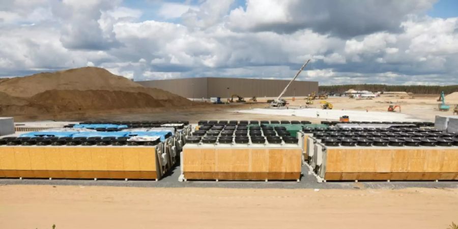 Baustelle der Tesla-Fabrik in Brandenburg Mitte Mai