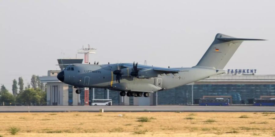 Landung eines Bundeswehrflugzeugs in Taschkent