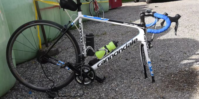 Der Velofahrer wurde leicht verletzt. Kantonspolizei St. Gallen