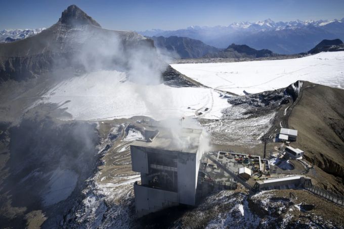 Bei dem Brand im Restaurant der Bergstation Glacier 3000 wurde niemand verletzt. Glacier 3000