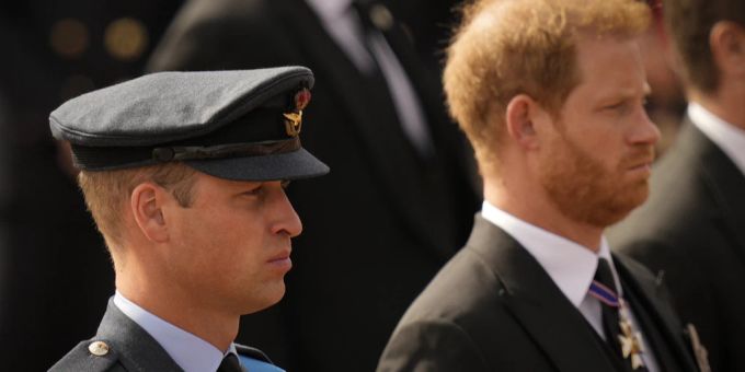 Prinz William wollte sich mit Harry versöhnen. prinz harry william