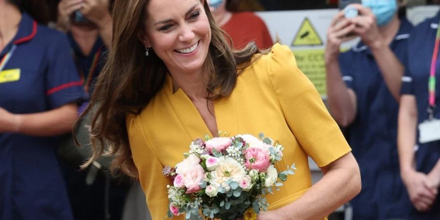 Prinzessin Kate während ihres Besuchs des Royal Surrey County Hospitals.