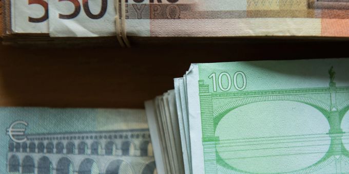 Das öffentliche Finanzvermögen ist im vergangenen Jahr auf einen neuen Höchstwert von 1,1 Billionen Euro gestiegen. Das öffentliche Finanzvermögen ist im vergangenen Jahr auf einen neuen Höchstwert von 1,1 Billionen Euro gestiegen.