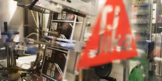 Joint Venture - Sika und Sulzer spannen im Kunststoff-Recycling zusammen