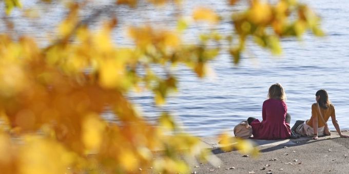 Sonnenanbeter dürfen sich freuen: In der neuen Woche gibt es deutlich mehr Sonne. Wetter Schweiz