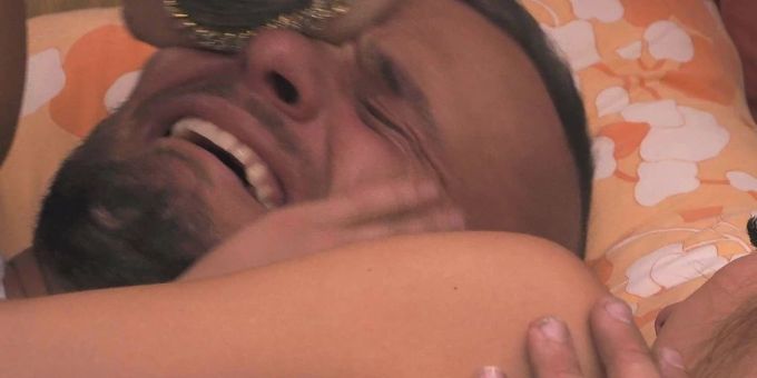Tränenreiche Versöhnung von Eric und Katha. Tränenreiche Versöhnung von Eric und Katha.