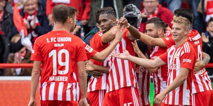 Union Berlin bleibt unter Trainer Urs Fischer weiter deutscher Tabellenführer. Union Berlin Urs Fischer