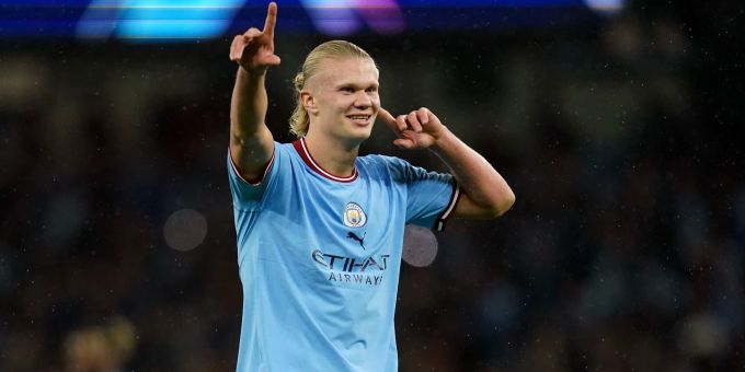 Manchesters Erling Haaland jubelt über sein Tor zum 2:0 gegen den FC Kopenhagen. Erling Haaland
