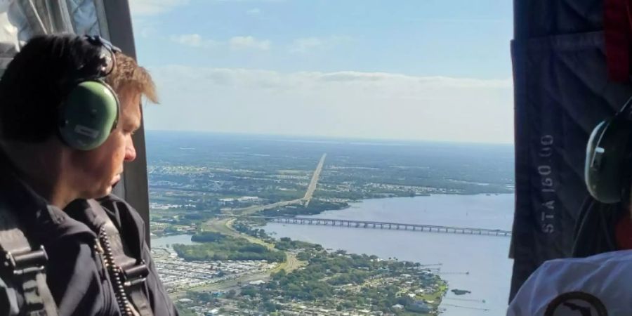 DeSantis fliegt über das Gefahrengebiet