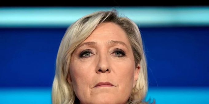 In Paris hat der Prozess gegen Marine Le Pen und weitere Rechtsnationale wegen möglicher Scheinbeschäftigung im Europaparlament begonnen. (Archivbild) Marine Le Pen