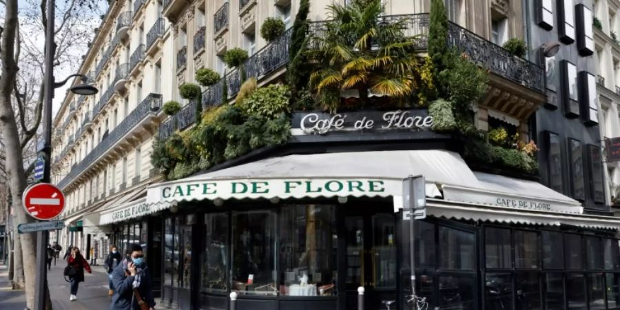 Kann im Mai seine Terrasse öffnen: Café Flore in Paris