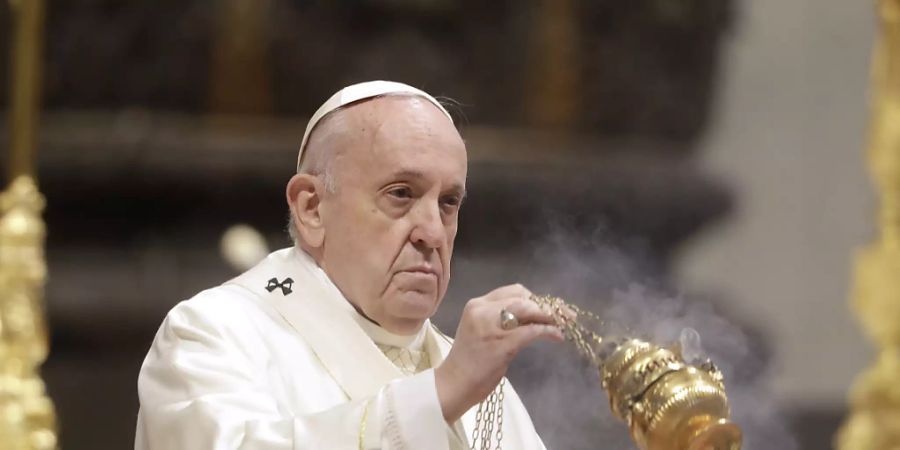 Papst Franziskus während einer Zeremonie. Foto: Andrew Medichini/AP/dpa
