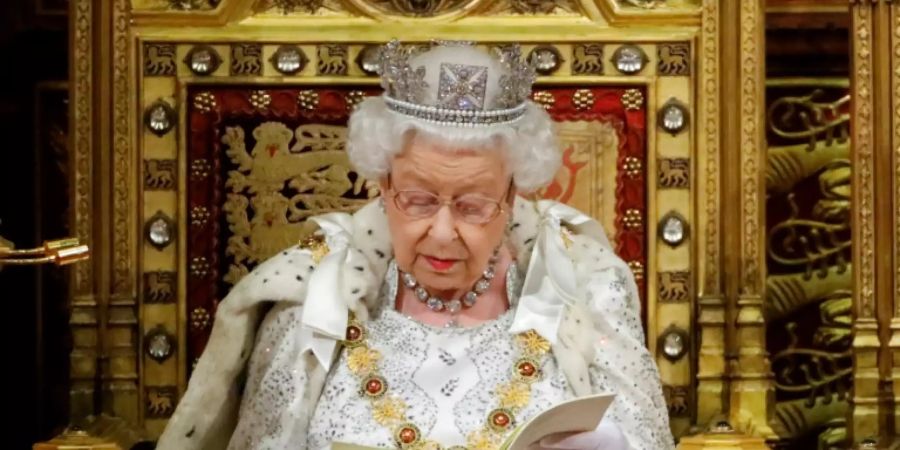 Königin Elizabeth II. bei ihrer Thronrede 2019