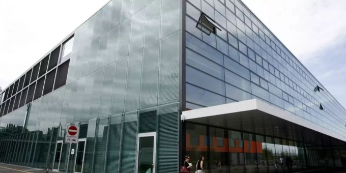 Aussenansicht des neuen Zuger Kantonsspitals. Zuger Kantonsspital