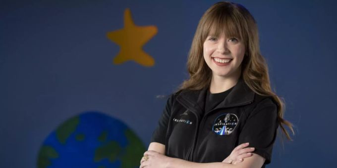 Hayley Arceneaux, Arzthelferin aus den USA, könnte möglicherweise noch in diesem Jahr in den Weltraum fliegen. spacex nasa weltraum