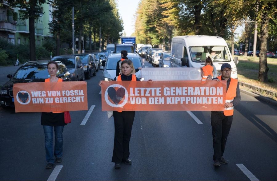 Verkehrsteilnehmer reagieren zunehmend gereizt auf die Blockaden.